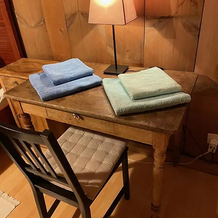 Grosse Im Engadinerhaus Apartment Sent