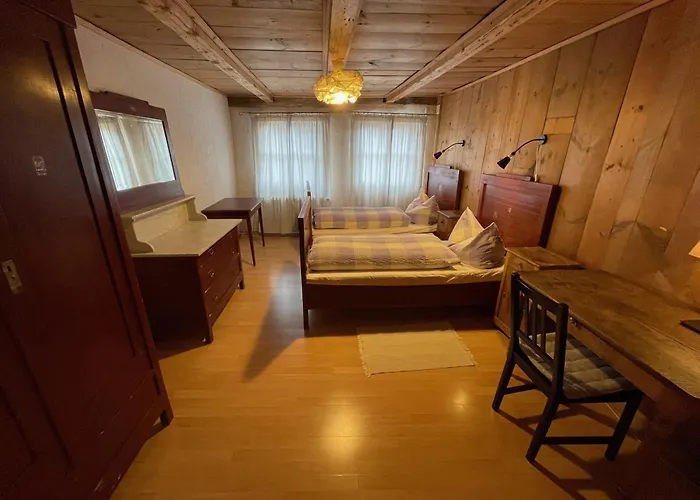 Grosse Im Engadinerhaus * Зент