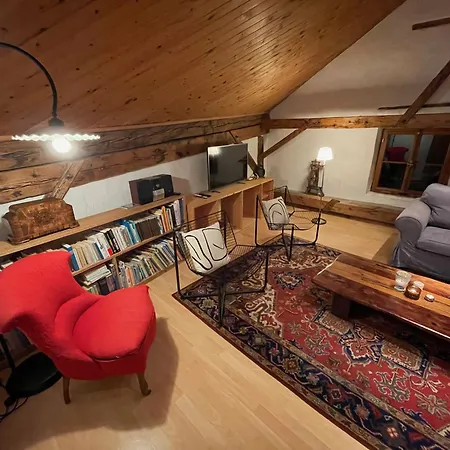 아파트 Grosse Im Engadinerhaus